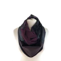 Infinity scarf black/maroon - one-off