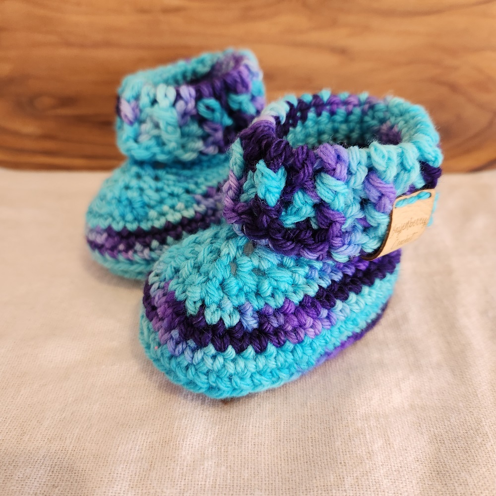 Purple baby booties cheap