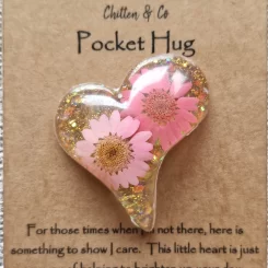 Pink Daisy Heart Pocket Hug