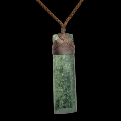 Genuine NZ Greenstone Inanga Pounamu Hei Toki Pendant IN 503