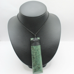 NZ Greenstone Pounamu Toki Necklace TKL049