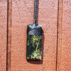 New Zealand Greenstone Tangiwai Flower Pounamu Toki Necklace TF 55