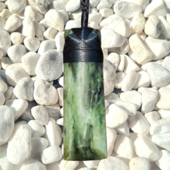Genuine New Zealand Greenstone South Westland Pounamu Toki Necklace SW 40