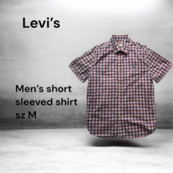 Levi’s short sleeved shirt