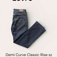 Levis Demi Curve Classic Rise Slim Jeans W28