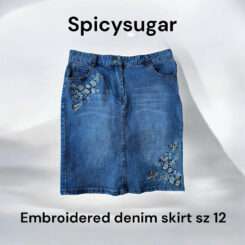 Spicysugar embroidered denim skirt sz 12