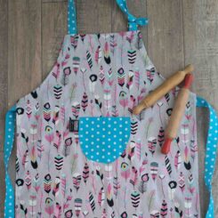 Kids Aprons - Feathers