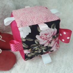 Baby Taggy Cube
